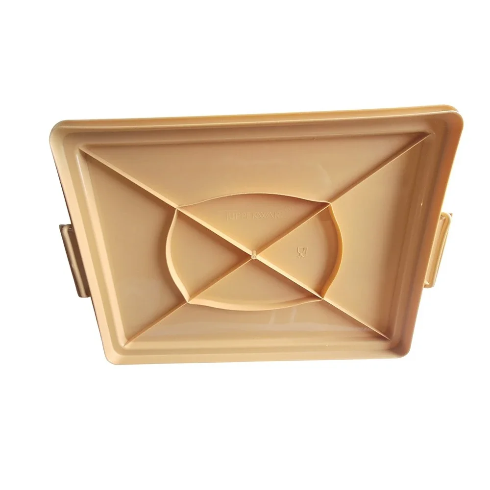 Vintage Tupperware Rectangular Cake Taker Harvest Gold Carrier Lid Handle USA